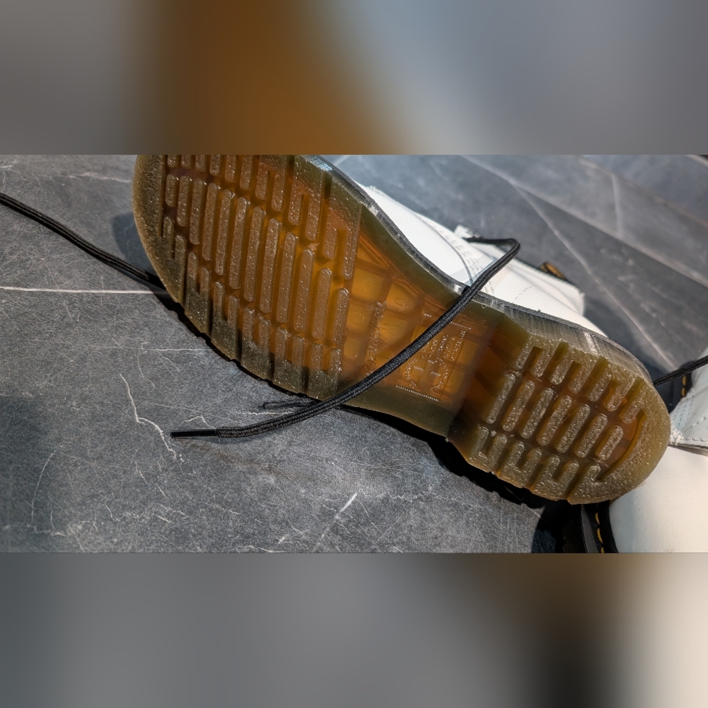 NWOT Doc Martens - Picture 2 of 3
